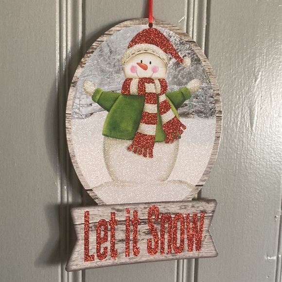 NWT Glittered Let It Snow Snowman ⛄️ Snow Globe Holiday Decoration Sign - Picture 10 of 16